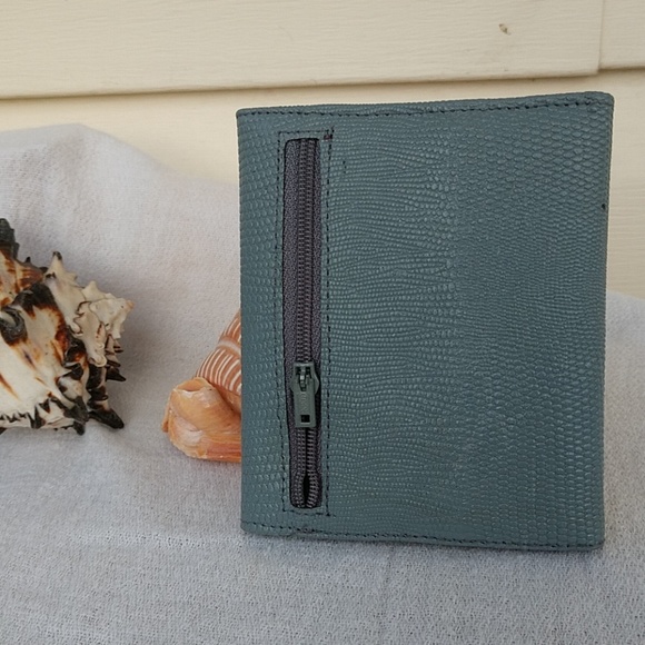 🔥🔥Evian Collection Leather Tri Fold Wallet - Picture 2 of 8